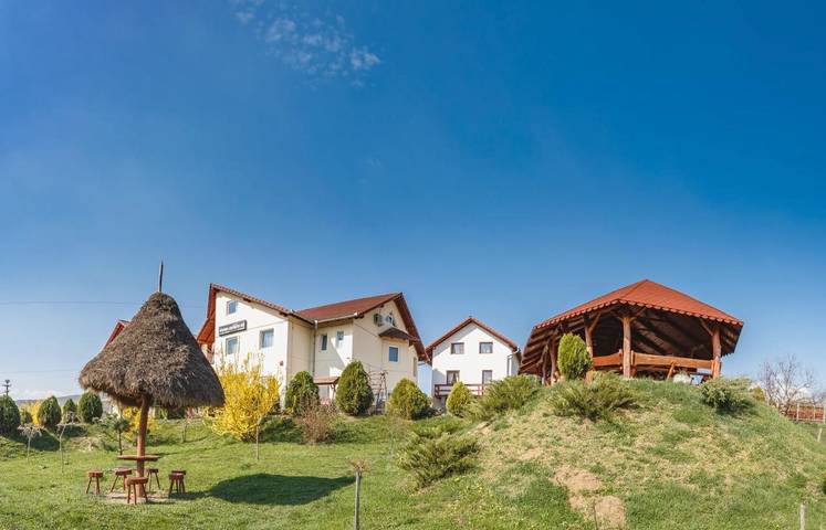 Location de vacances pour 4 personnes, avec jardin ainsi que vue et terrasse à Alba (Romania) - 2