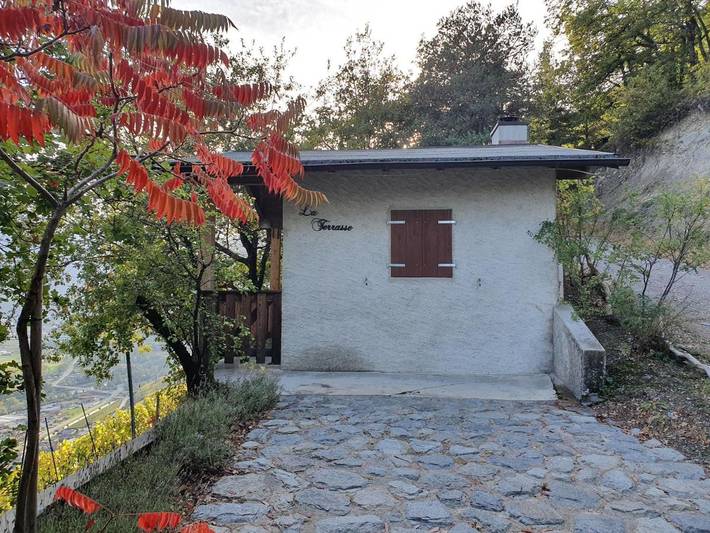 Gîte pour 2 personnes, avec jardin ainsi que balcon et vue à Fully