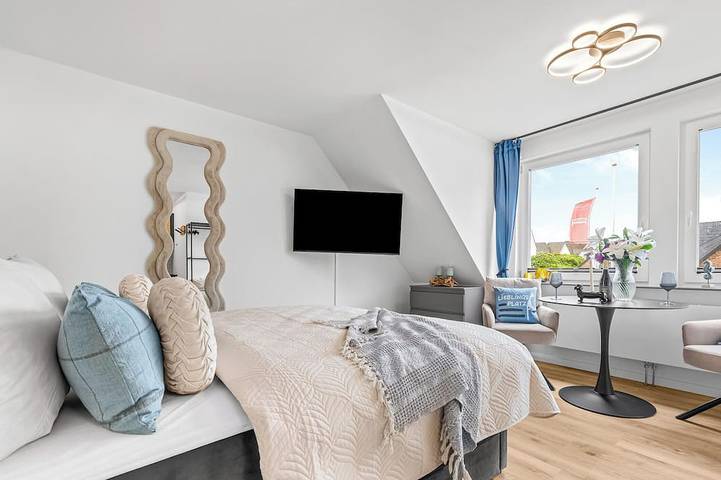 Ganze Wohnung, Moderne frisch renovierte Ferienwohnung im Herzen von Hörnum auf Sylt in Hörnum, Sylt