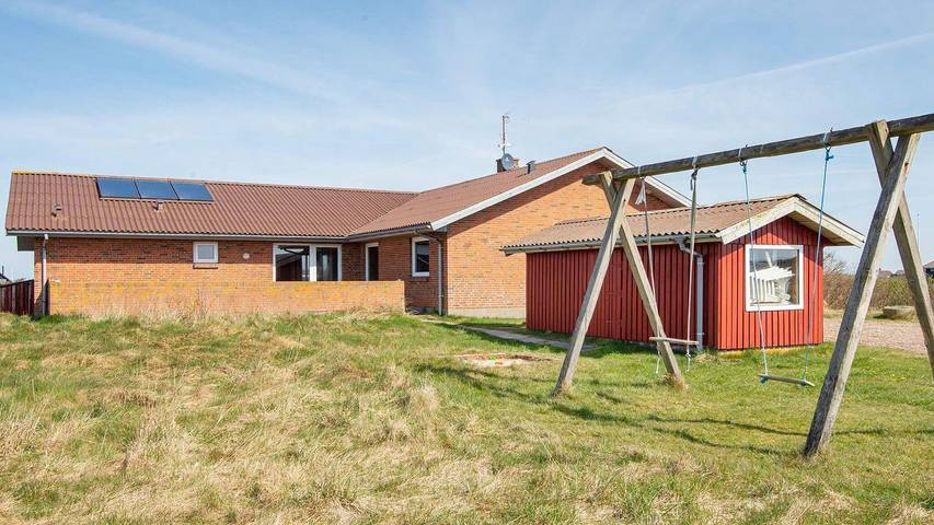 Ferienhaus für 15 Personen, mit Whirlpool und Sauna sowie Terrasse und Pool in Dänemark an der Nordsee - 2