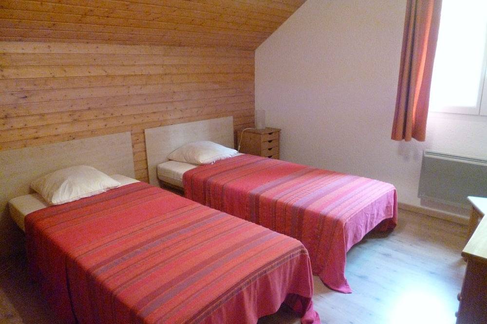 Chalet familial 2 à 8 pers le chêne des 4 saisons in Plainfaing, Parc naturel régional des Ballons des Vosges