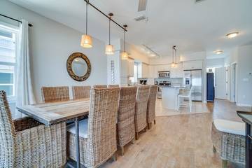 Vacation House for 14 Guests in Indian Pass, Emerald Coast, Picture 2