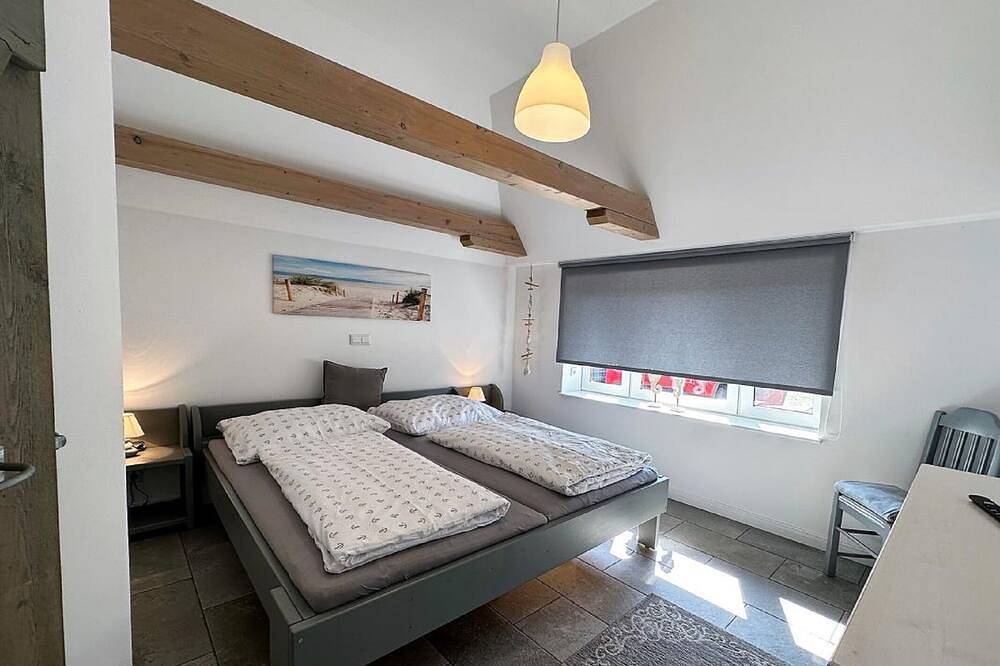 Fresen Hus - Terrasse, eingezäunter Garten, Eckbadewanne, Kamin in Humptrup, Nordfriesland