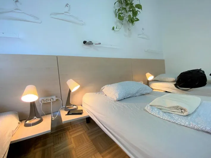 Hostal para 4 personas - 1