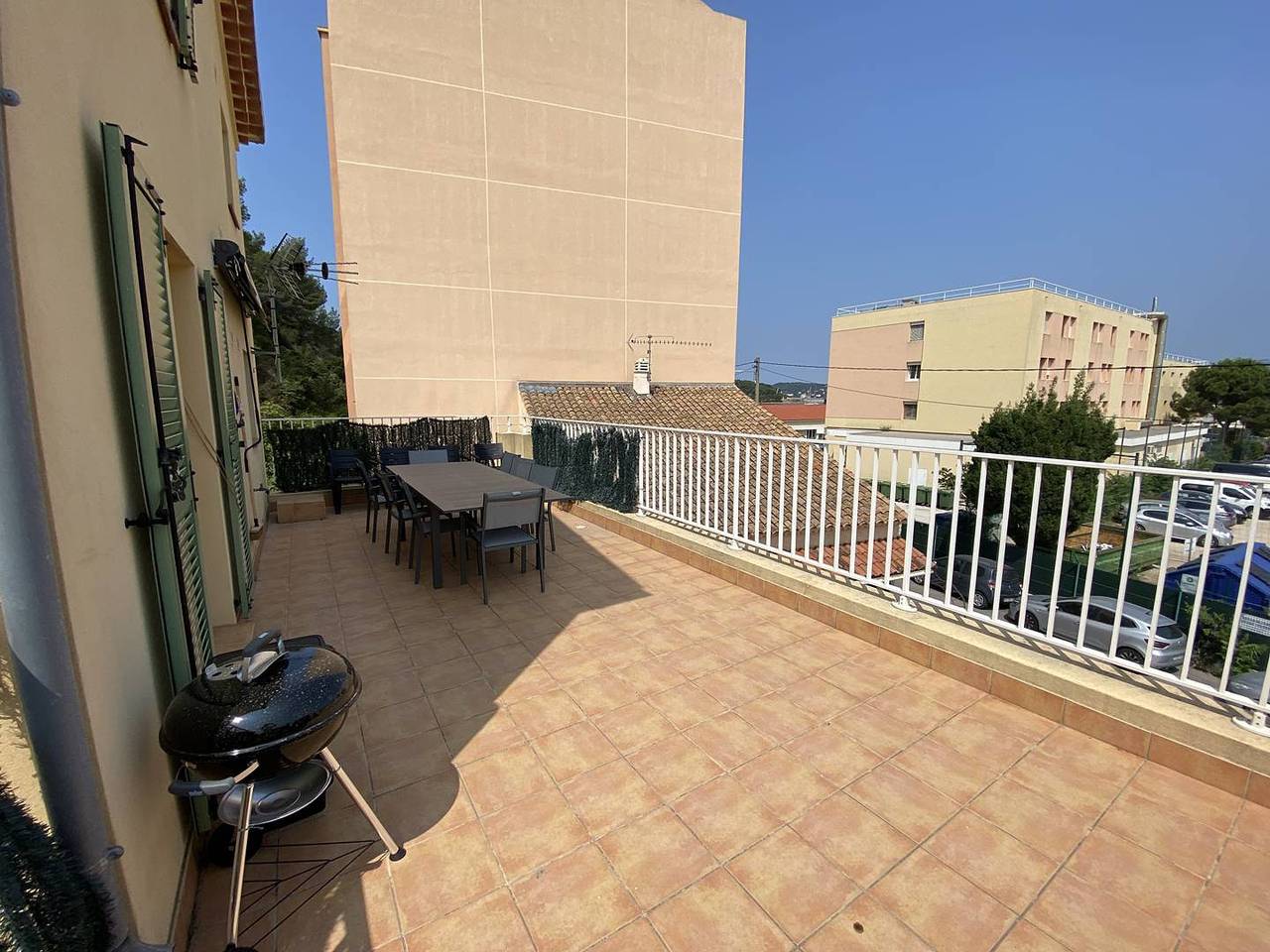 Ganze Ferienwohnung, Ferienwohnung für 6 Personen mit Terrasse in Saint-Mandrier-sur-Mer, Toulon Region