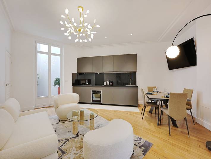 Ferienwohnung für 4 Personen, mit Balkon/Terrasse am Eiffelturm