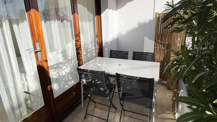 Gîte pour 7 personnes, avec terrasse dans Plage Mar Vivo - 3