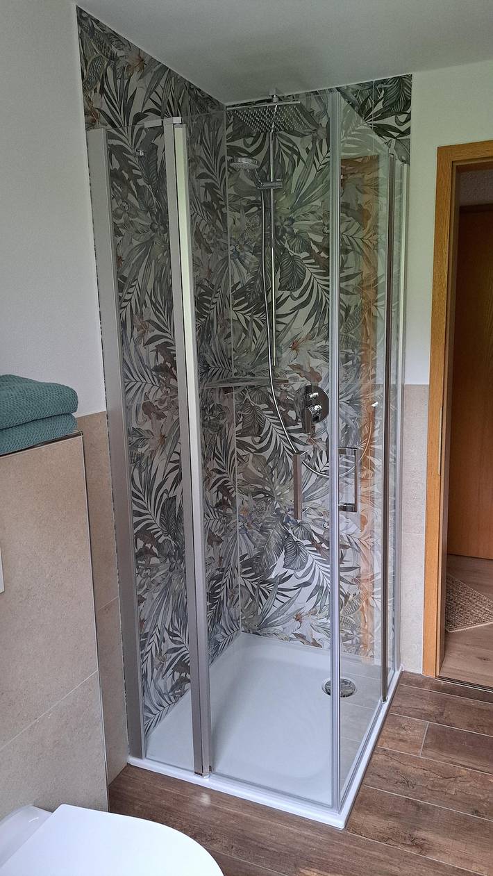 Ferienwohnung für 4 Personen, mit Seeblick und Balkon/Terrasse sowie Terrasse in Oberbayern - 2