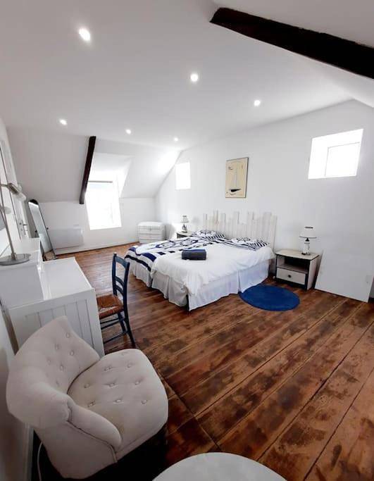 Gîte chambre Matignon 2-4 pers 5 kms mer spa in Matignon, Région de Dinan