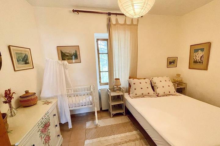 Location de vacances pour 8 personnes, avec jacuzzi et jardin à Salles-sous-Bois - 3