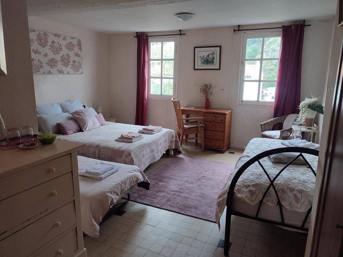 Triple Room with Mountain View in Quillan, Parc naturel régional Corbières-Fenouillèdes