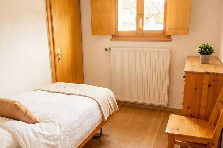 Cabane en bois pour 13 personnes, avec jardin et balcon à Crans-Montana - 3