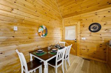 Vacation House for 4 Guests in Sevierville, Sevier County, Picture 1