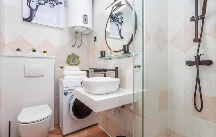 Location de vacances pour 5 personnes, avec sauna ainsi que balcon et jacuzzi dans Nova Gradiska - 3