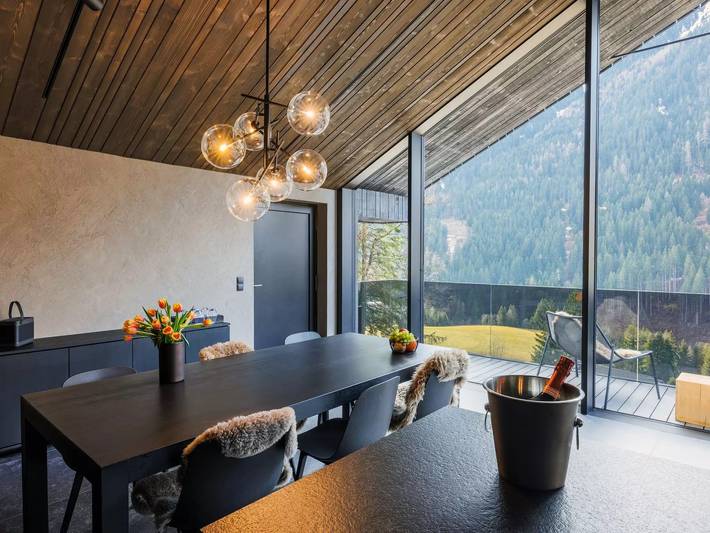 Villa für 6 Personen, mit Garten und Pool in Tirol