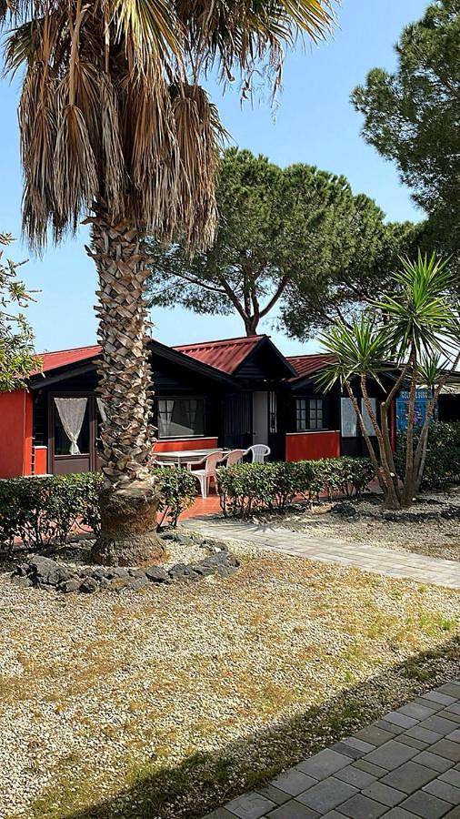 Chalet per 5 persone, con giardino e panorama a Catania