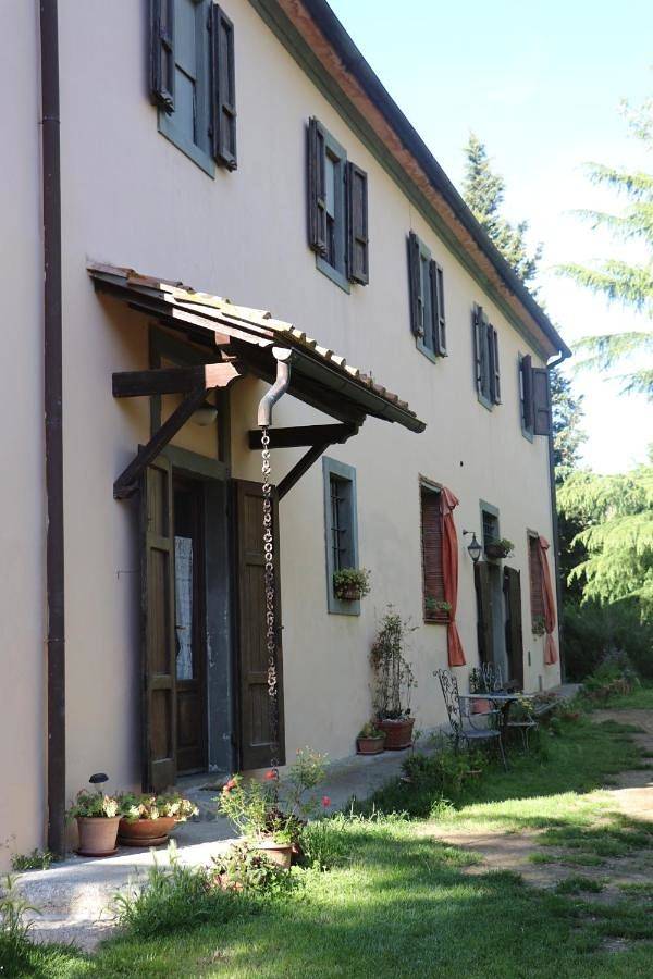 Double or Twin Room with Shared Bathroom in Fauglia, Italienische Riviera
