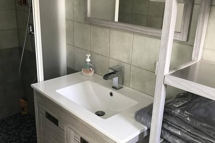 Gîte pour 2 personnes, avec jardin et piscine à Connaux - 2