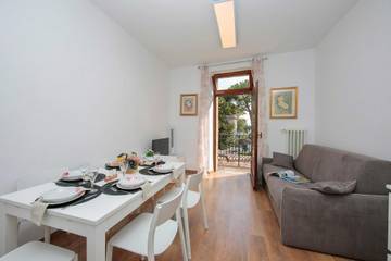 Holiday Rental for 6 People in Riva del Garda, Garda Mountains, Photo 1