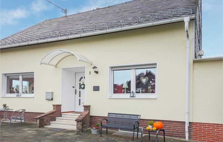 Ferienhaus für 5 Personen, mit Garten und Terrasse, mit Haustier in der Eifel - 2