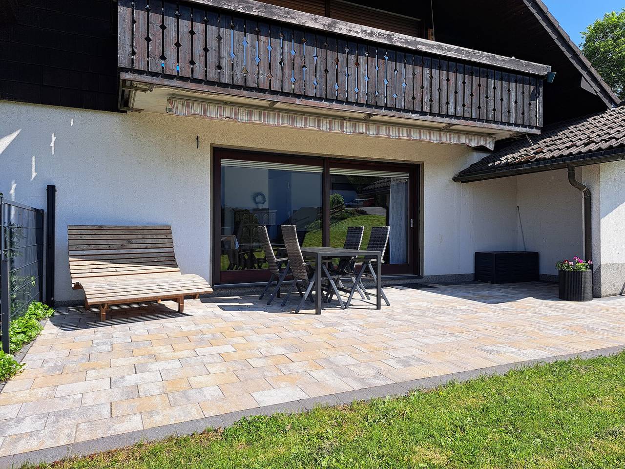 Ganze Wohnung, Ferienwohnung Sauerland Feeling mit Bergblick, privater Terrasse und Wlan in Olsberg, die Mittelgebirge