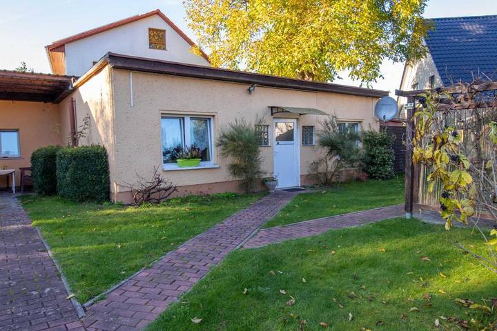 Ferienwohnung für 2 Personen, mit Terrasse und Garten in Eldena (Greifswald)
