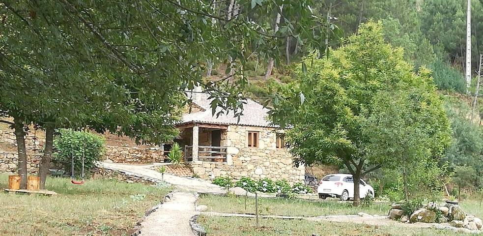 Location de vacances pour 4 personnes, avec vue et jardin, animaux acceptés à Covilhã - 2