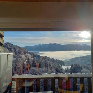 Gîte pour 5 personnes, avec vue sur le lac ainsi que vue et balcon à Puyvalador