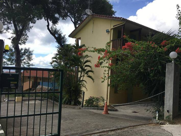 Gîte pour 2 personnes, avec vue et balcon dans Anse Caritan - 3