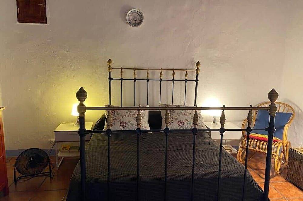 4Br Heaven close to Nature and Ocean in quiet setting in El Risco, Agaete