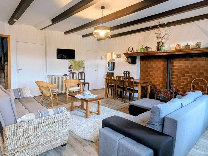 Location de vacances pour 14 personnes, avec jardin, animaux acceptés à Domeyrat - 4