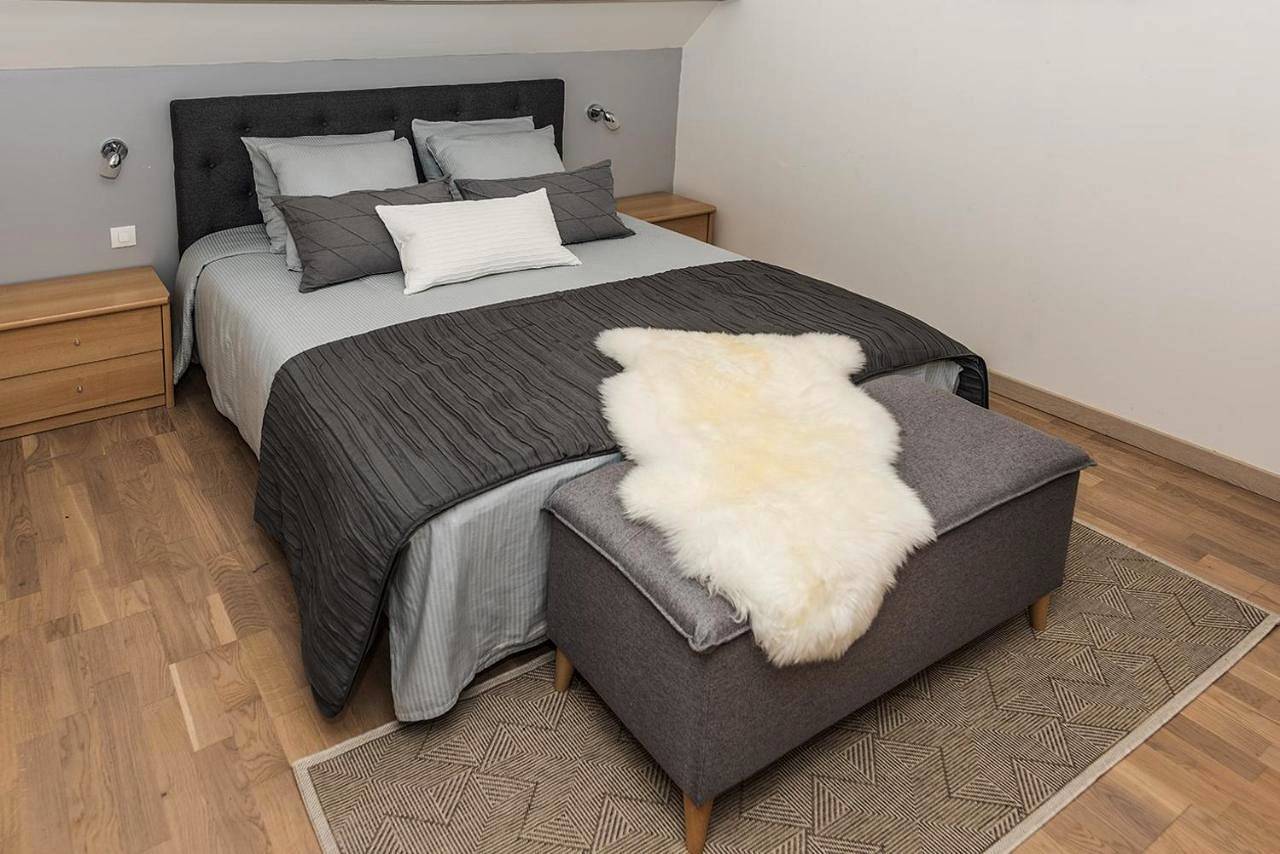Family Suite in Fontenay-Trésigny, Seine-et-Marne