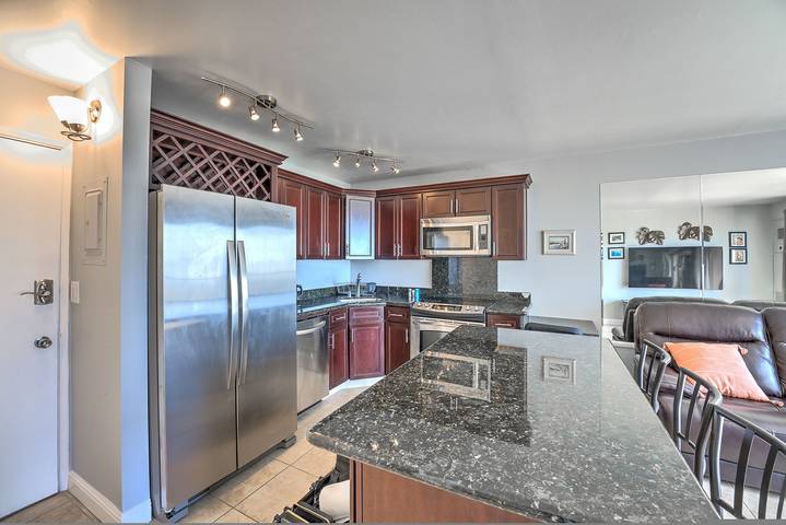 Gîte pour 3 personnes, avec jardin ainsi que piscine et balcon à Honolulu - 2