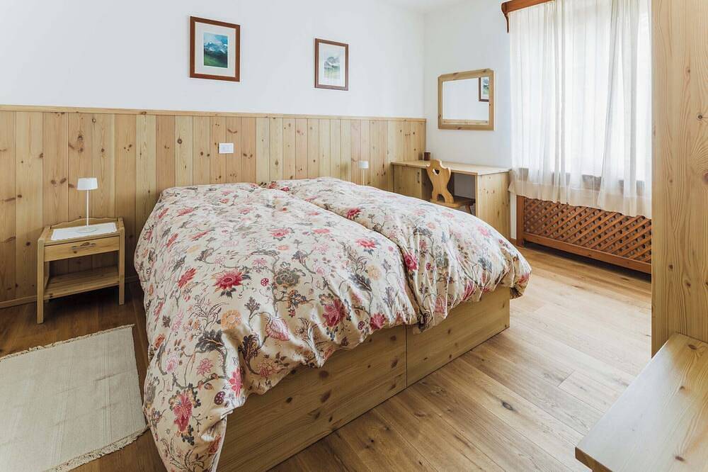 Ganze Wohnung, Alessandra Apartment - Spacious and bright ground-floor apartment near pedestrian-cycleway in Cortina d'Ampezzo, Dolomiti Superski