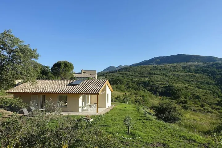 Casa de vacaciones para 4 personas, con jardín y vistas, Se admiten mascotas - 1