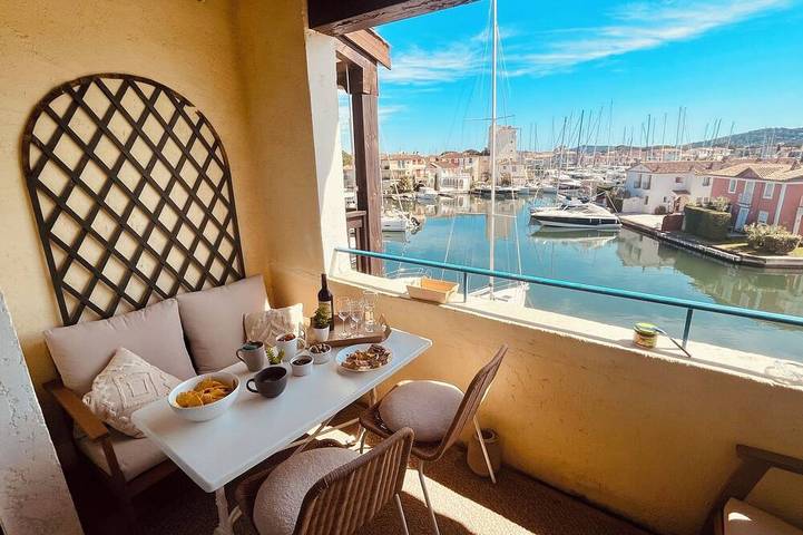 Apartment for 4 people, with terrace, with pets in Port Grimaud