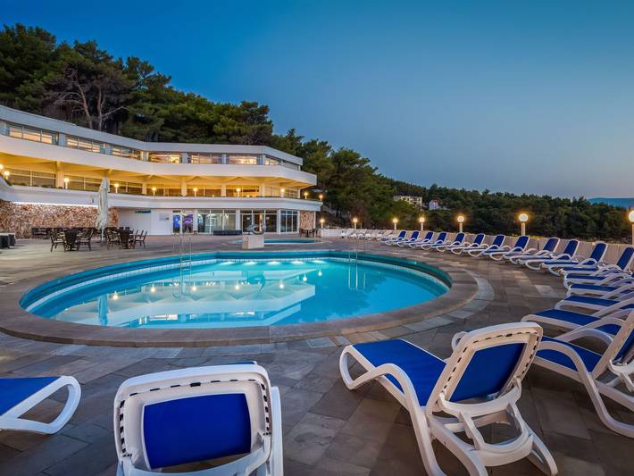 Holiday rental for 6 people, with pool on Hvar
