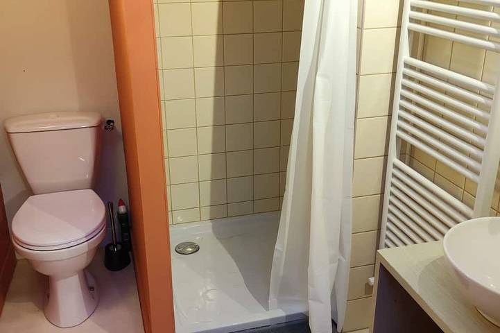 🐕La Patte Charentaise🐕 Avec parking privé. Le calme en ville. in Saintes, Région de Saintes