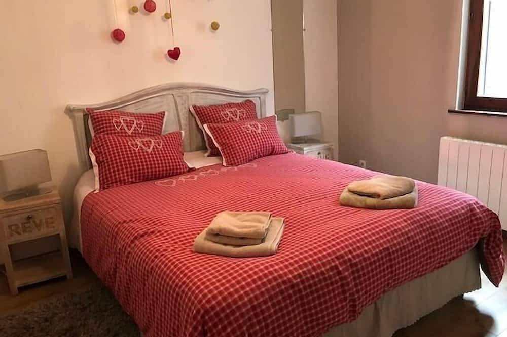 Entire apartment, The Authentics - Macaron - The House of Amelie ****, Riquewihr - Standing 6 Pers in Riquewihr, Parc naturel régional des Ballons des Vosges