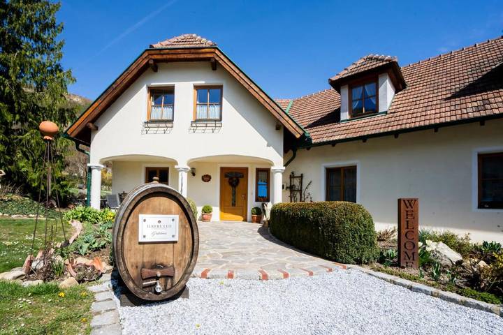 B&B für 2 Personen, mit Terrasse und Garten in Langenlois