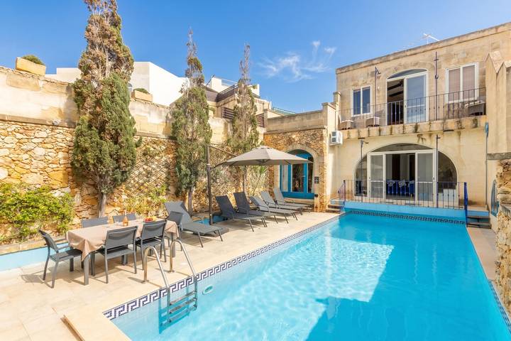 Casa de férias para 8 pessoas, com varanda e piscina e ainda piscina infantil, adaptado a crianças - 1