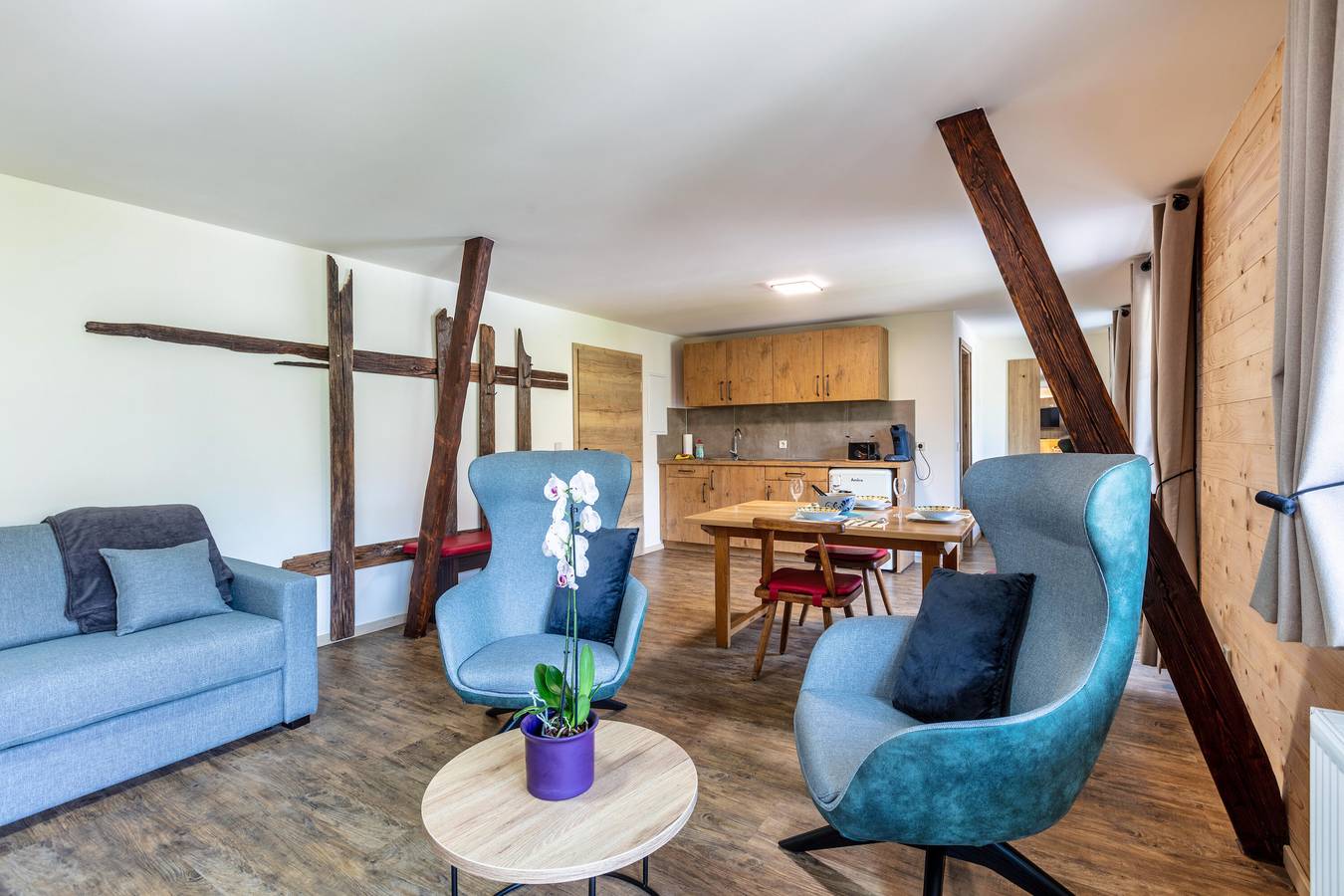 Ganze Wohnung, Ferienwohnung '7' mit Bergblick, Balkon und Wi-Fi in Suedlicher Schwarzwald, Sankt Blasien