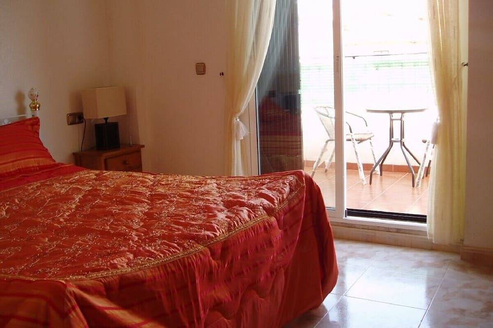 Fabulous 3 bedroom Quad Villa in lovely Urbanisation close to amenities in Colinas de la Zenia, Orihuela