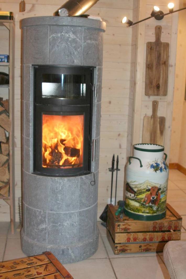 Location de vacances pour 2 personnes, avec vue ainsi que jardin et terrasse à Mercury - 2