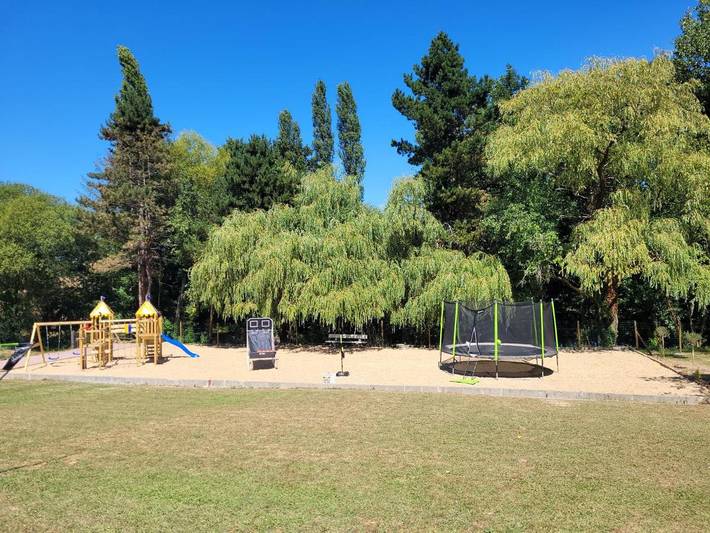 Location de vacances pour 5 personnes, avec vue et jardin dans Souleuvre-en-Bocage - 4