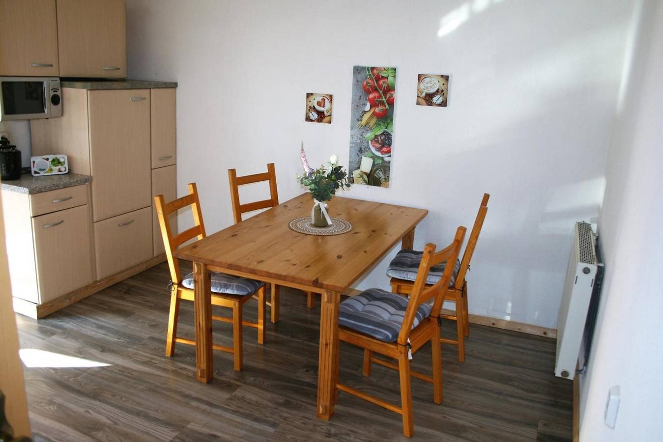 Apartamento entero, Apartamento Annett en zona tranquila con terraza y vistas al jardín in Leipziger Neuseenland