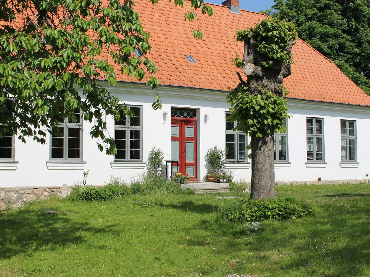 Ganze Wohnung, Lavish Apartment in Steffenshagen with Terrace in Steffenshagen, Rostock und Umgebung