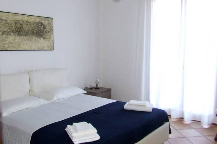 Villa MarLu a step away from a coast road of charm. in Spiaggia della salata, Bisceglie