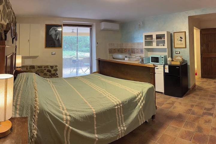 Un'oasi di pace con vista sul al Lago Trasimeno. in Paciano, Perugia e dintorni