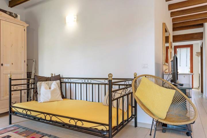 Apartamento entero, Apartamento 'Hermitage Mimosa' con Balcón in Spiaggia Punta Molino, Porto Valtravaglia